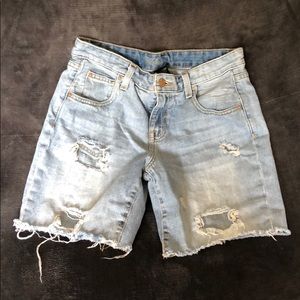 Bermuda jeans